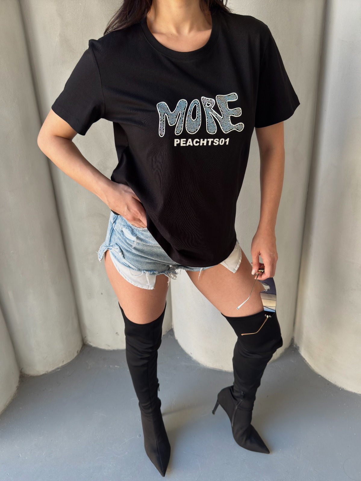 BASKILI SİYAH TSHIRT ek resim